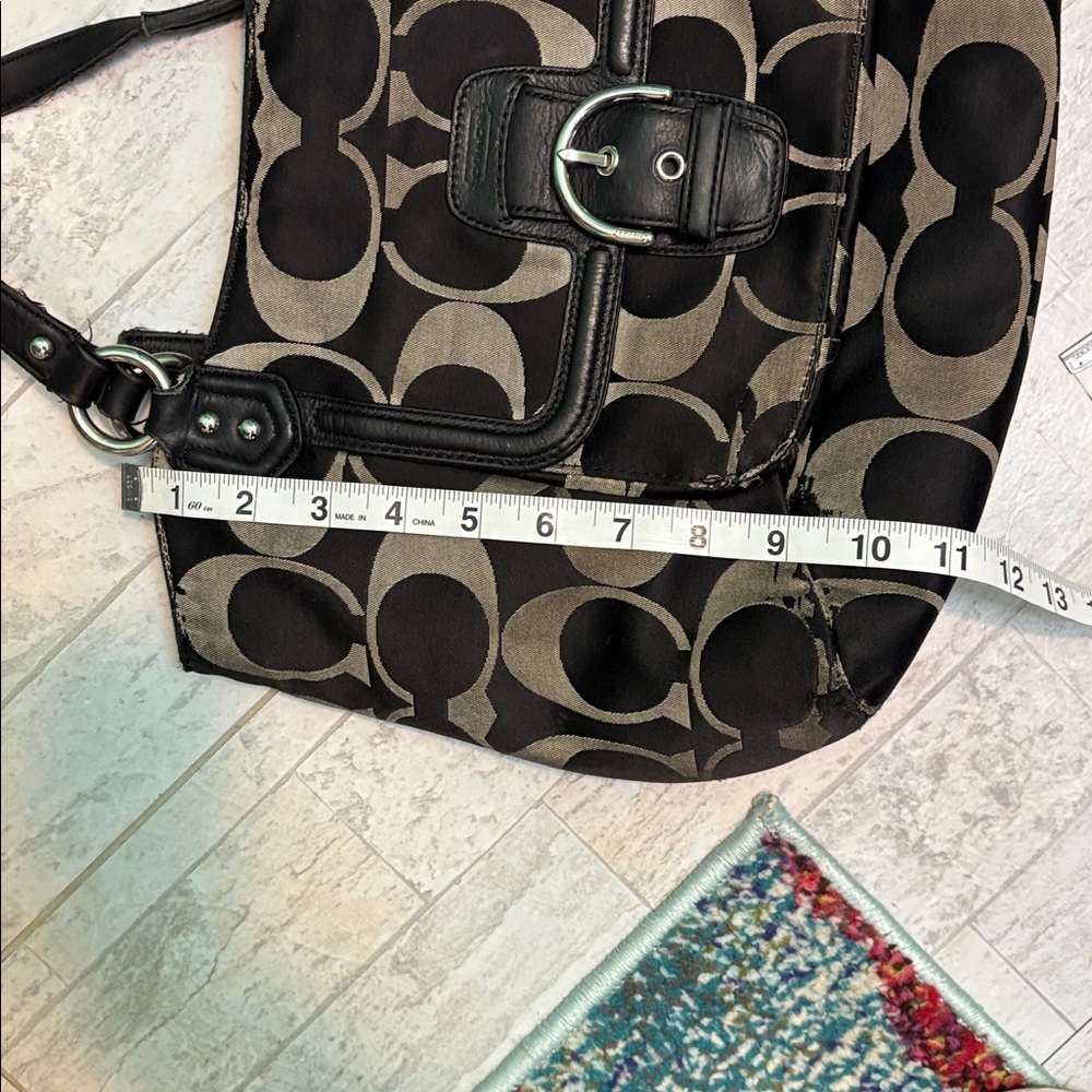 Coach Signature Black and Cream Shoulder Bag - Picture 16 of 16